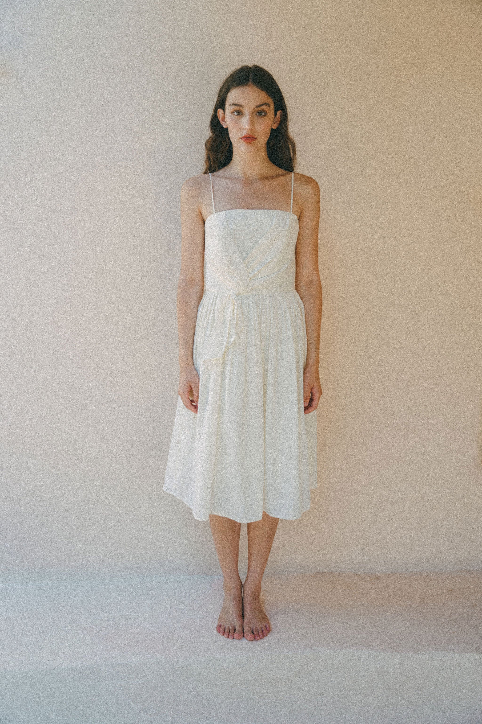 short summer dress in white with pockets