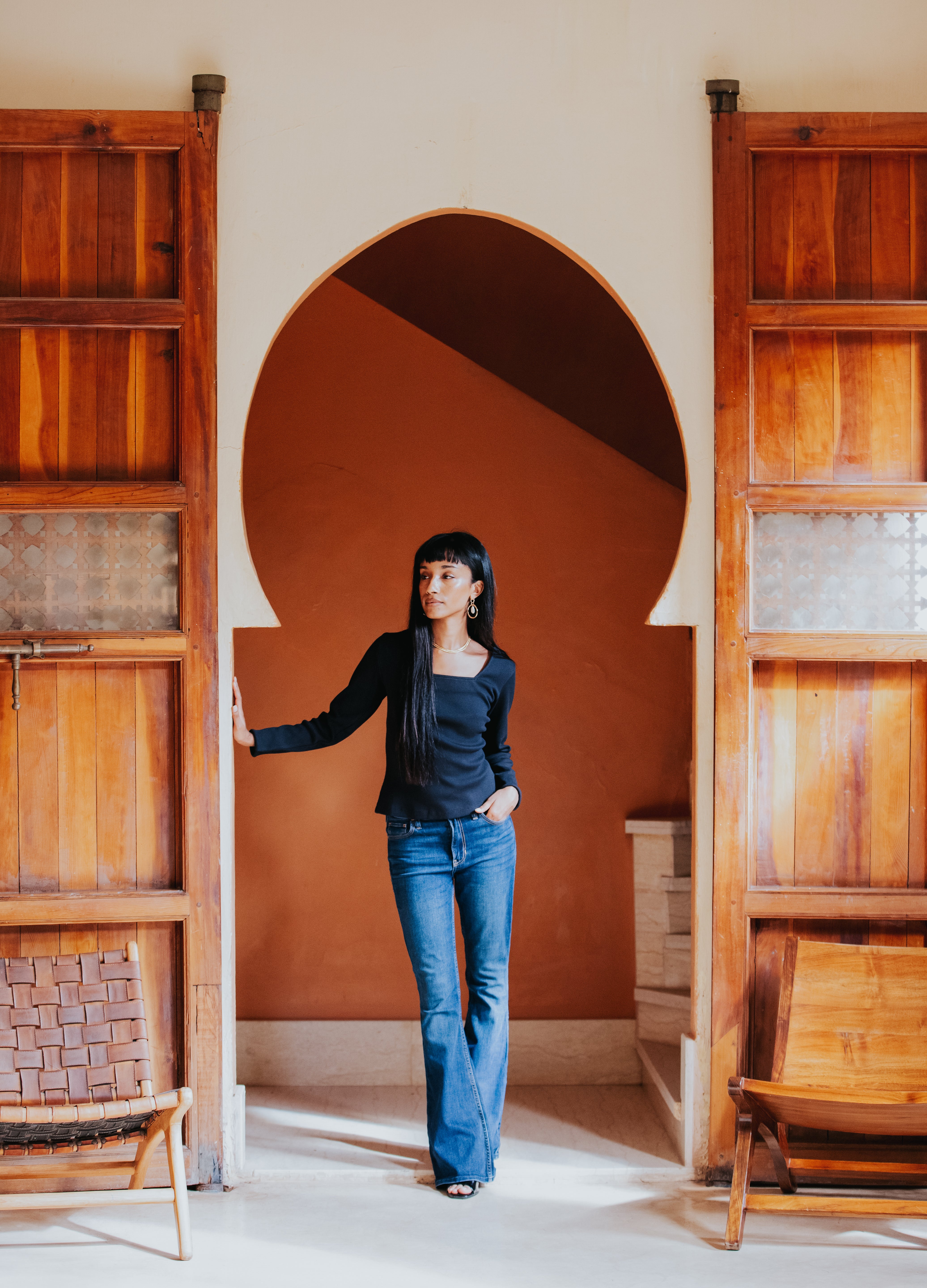 The Kōr Ribbed Knit Organic Cotton Long Sleeve Top in Black