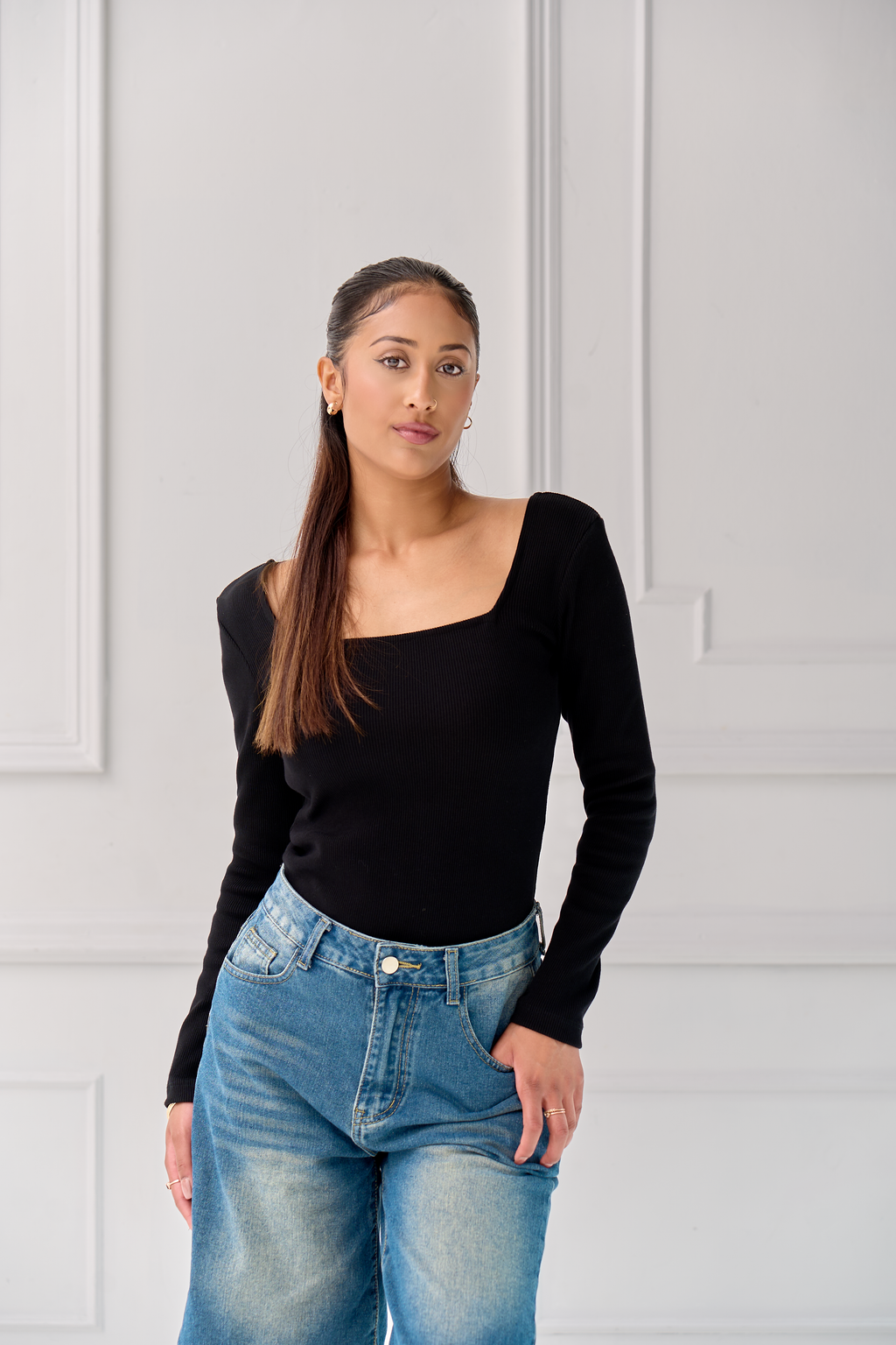 The Kōr Ribbed Knit Organic Cotton Long Sleeve Top in Black