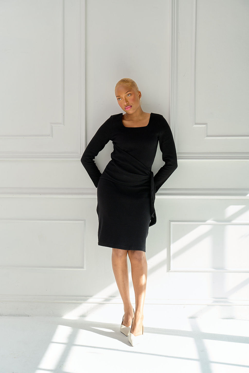 The Kōr Organic Cotton Ribbed Knit Tied Dress in Black