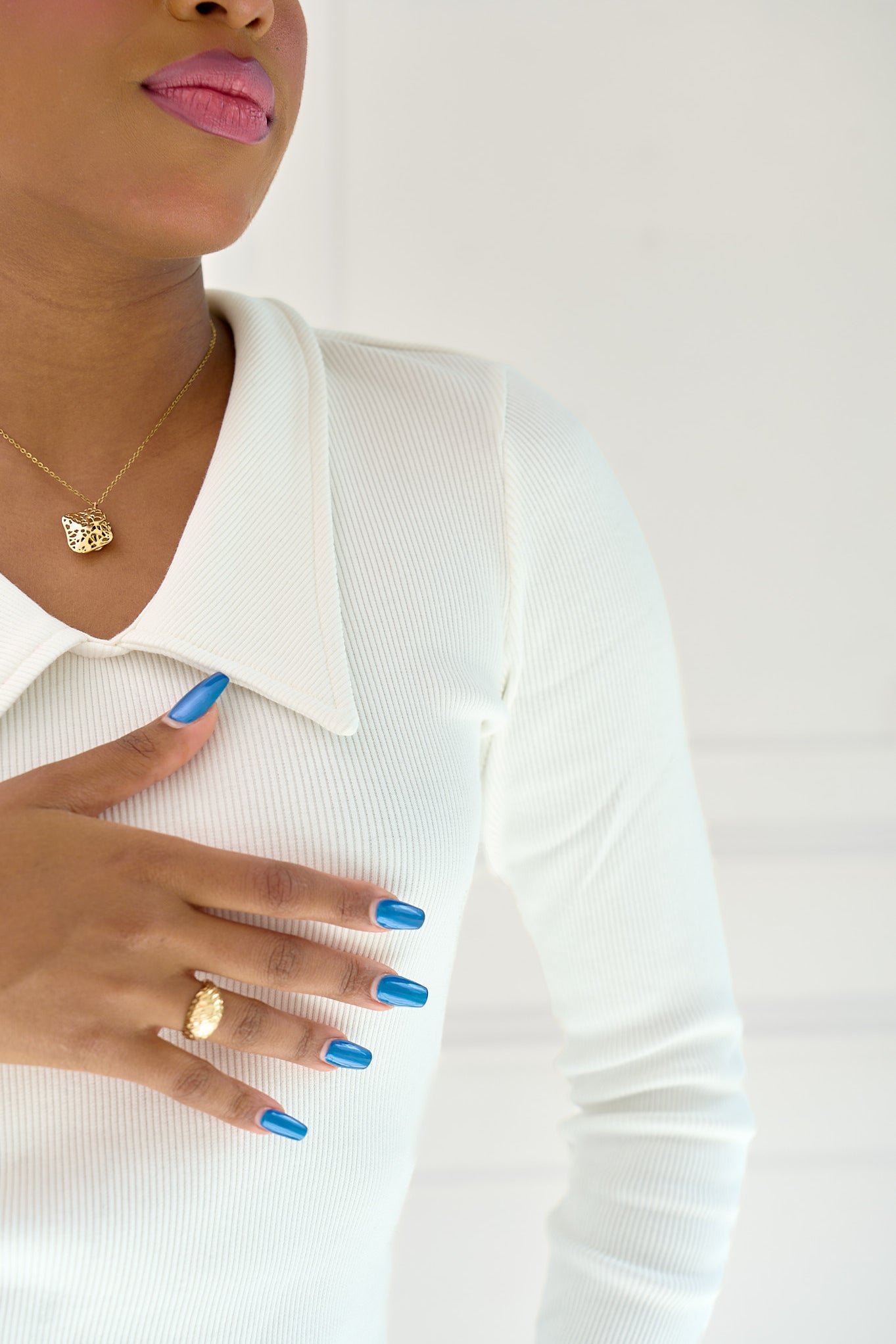 The Kōr Ribbed Knit Organic Cotton Chelsea Top in White